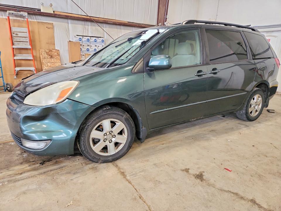 2004 Toyota Sienna VIN 5TDZA23C94S011068 COPART salvage auction — SIDE, AB - BOS - SALVAGE, sold $825 on 2026-07-09 (photo 1)
