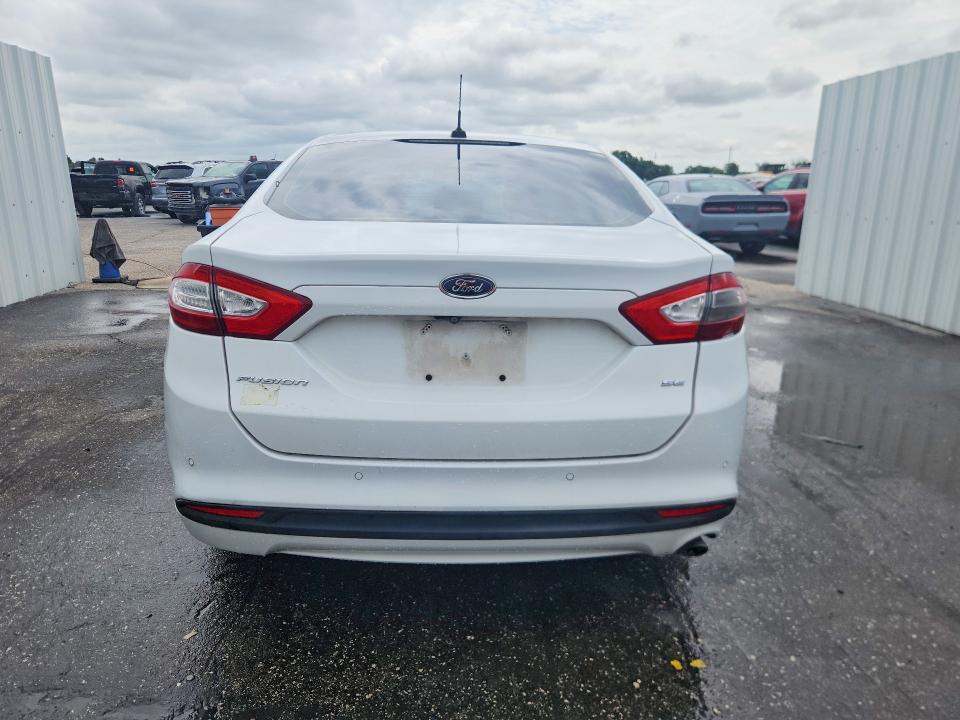 2016 Ford Fusion VIN 3FA6P0H72GR298199 COPART salvage auction — MINOR DENT/SCRATCHES, Fl - Certificate Of Title, sold $375 on 2026-07-09 (photo 6)