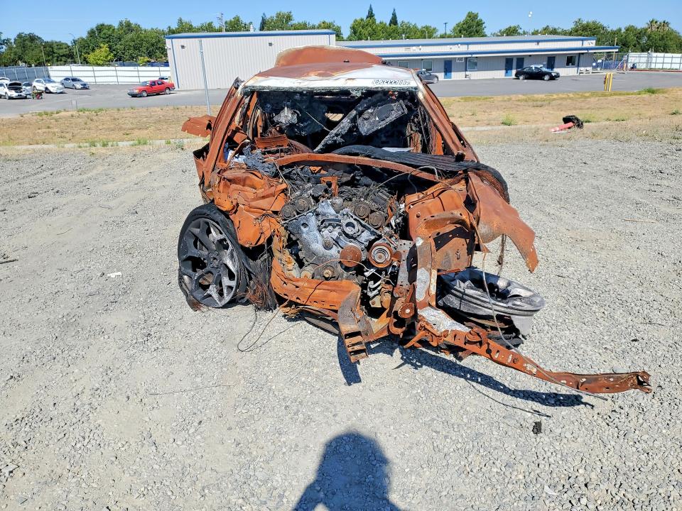 2019 Chrysler 300 VIN 2C3CCABG8KH555463 COPART salvage auction — BURN, CA - NON-REPAIRABLE VEHICLE CERT, sold $10 on 2026-07-09 (photo 5)
