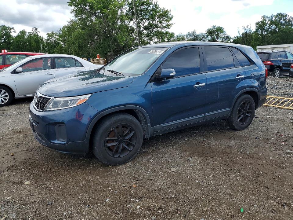 2014 Kia Sorento VIN 5XYKT3A60EG464587 COPART salvage auction — MINOR DENT/SCRATCHES, Va - Certificate Of Title, sold $1,000 on 2026-07-07 (photo 1)