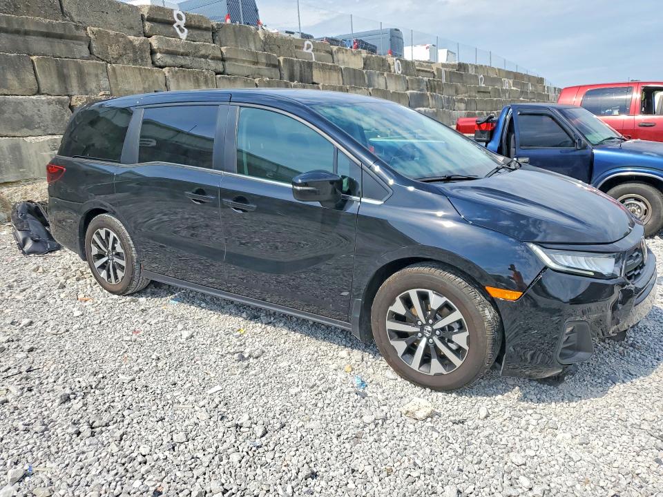 2025 Honda VIN 5FNRL6H62SB088399 COPART salvage auction — FRONT END, KY - CERT OF TITLE-SALVAGE, sold $17,900 on 2026-07-31 (photo 4)
