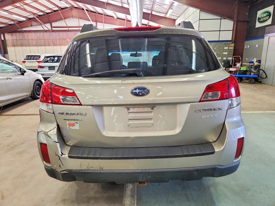 2014 Subaru Outback VIN 4S4BRBCC1E3222371 COPART salvage auction — FRONT END, Vt - Certificate Of Title, sold $1,500 on 2026-07-10 (photo 6)