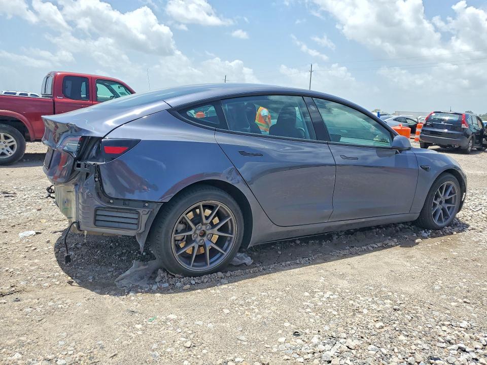 2023 Tesla Model 3 VIN 5YJ3E1EA3PF585271 COPART salvage auction — REAR END, Tx - Salvage Vehicle Title, sold $8,800 on 2026-09-02 (photo 3)
