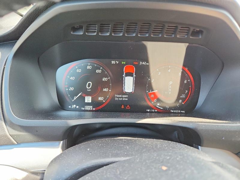 2017 Volvo Xc90 VIN YV4A22PK7H1186057 COPART salvage auction — FRONT END, AR - CERT OF TITLE-SALVAGE, sold $550 on 2026-08-10 (photo 9)