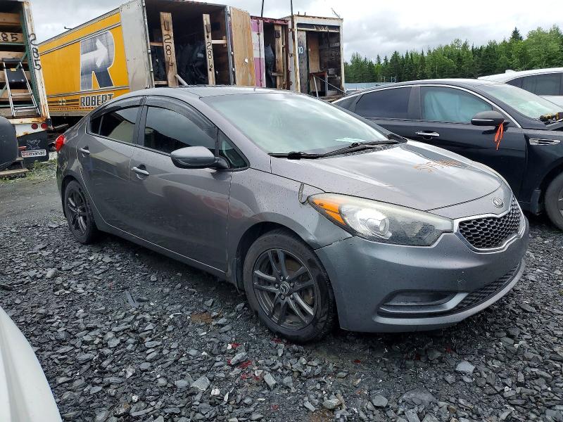 2015 Kia VIN KNAFK4A69F5263417 COPART salvage auction — SIDE, Qc - Gravement Accidente, sold $300 on 2026-07-28 (photo 4)