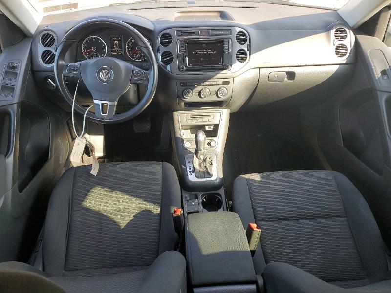 2017 Volkswagen Tiguan VIN WVGBV7AX2HK049114 COPART salvage auction — MINOR DENT/SCRATCHES, Pa - Cert Of Title, sold $4,000 on 2026-08-17 (photo 8)