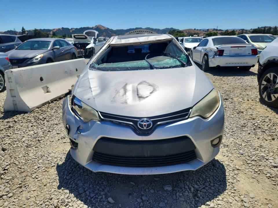 2014 Toyota Corolla VIN 5YFBURHE8EP075236 COPART salvage auction — ROLLOVER, CA - SALVAGE CERTIFICATE, sold $1,100 on 2026-07-14 (photo 5)