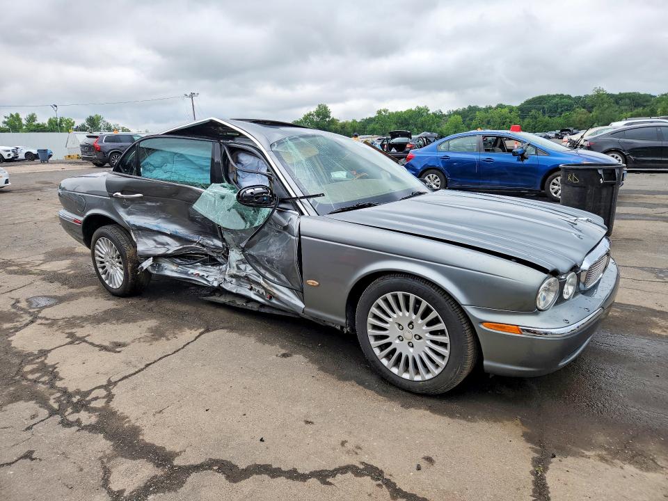 2006 Jaguar Vandenplas VIN SAJWA82B66SH02121 COPART salvage auction — SIDE, CT - CERT OF TITLE-SALVAGE, sold $475 on 2026-07-17 (photo 4)