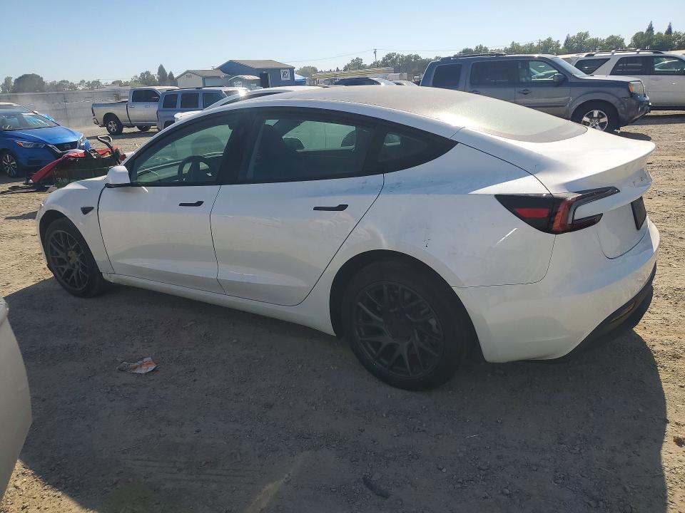 2025 Tesla Model 3 VIN 5YJ3E1EAXSF914640 COPART salvage auction — FRONT END, CA - SALVAGE CERTIFICATE, sold $10,300 on 2026-07-28 (photo 2)
