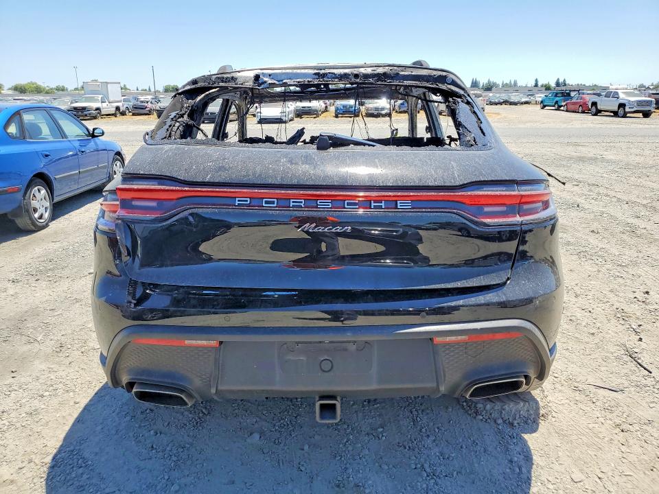 2022 Porsche VIN WP1AA2A58NLB07728 COPART salvage auction — VANDALISM, Ca - Non-Repairable Vehicle Cert, sold $400 on 2026-08-18 (photo 6)