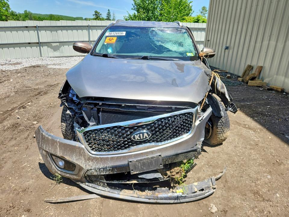 2016 Kia Sorento VIN 5XYPHDA50GG143964 COPART salvage auction — ROLLOVER, Vt - Cert Of Title-Salvage Vehicle, sold $625 on 2026-07-27 (photo 5)