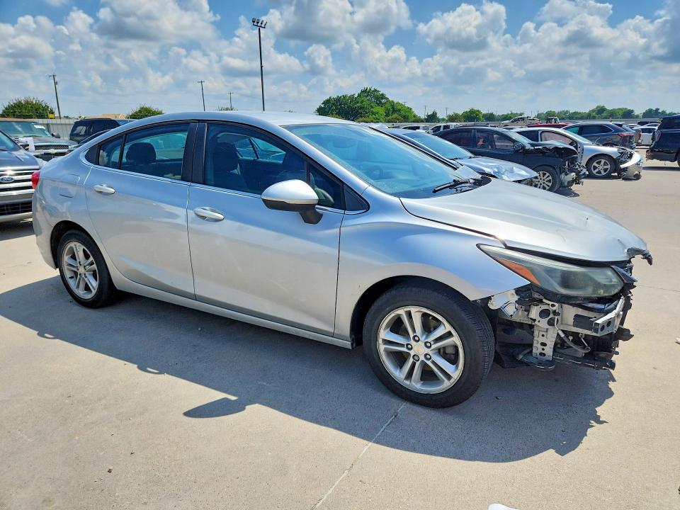 2017 Chevrolet Cruze VIN 1G1BE5SM0H7228857 COPART salvage auction — FRONT END, Tx - Salvage Vehicle Title, sold $675 on 2026-07-09 (photo 4)