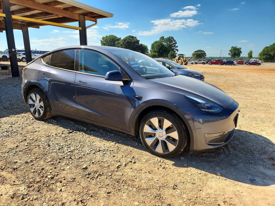 2023 Tesla Model y VIN 7SAYGDEE6PF787660 COPART salvage auction — REAR END, Al - Cert Of Title-Salvage Title, sold $14,300 on 2026-07-08 (photo 4)
