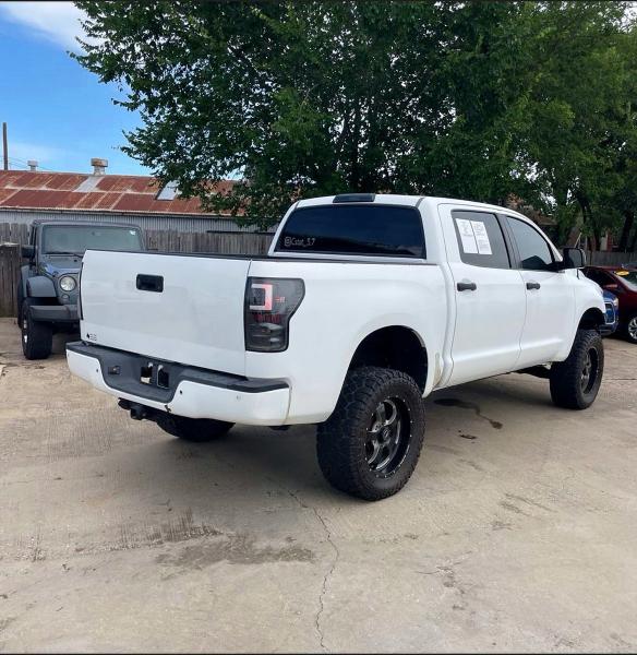 2010 Toyota Tundra VIN 5TFEY5F12AX089591 COPART salvage auction — MINOR DENT/SCRATCHES, Tx - Certificate Of Title (P), sold $6,500 on 2026-07-14 (photo 4)