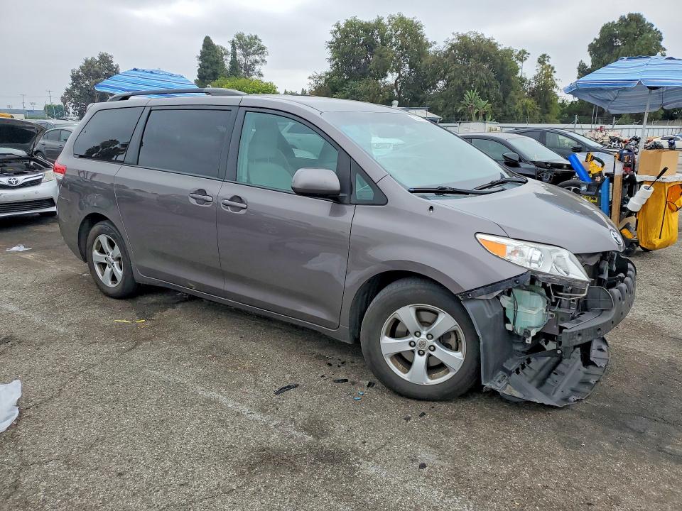 2012 Toyota VIN 5TDKK3DC8CS209092 COPART salvage auction — FRONT END, Ca - Salvage Certificate, sold $2,550 on 2026-07-31 (photo 4)