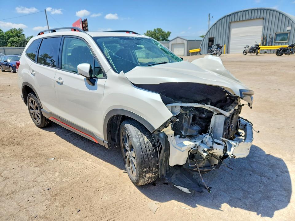 2019 Subaru Forester VIN JF2SKAKC2KH516379 COPART salvage auction — FRONT END, Ks - Cert Of Title-Salvage, sold $375 on 2026-07-08 (photo 4)