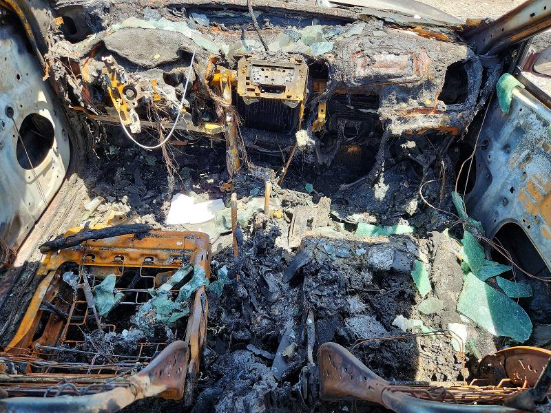 2004 Toyota Camry VIN 4T1BE32K94U274558 COPART salvage auction — INTERIOR BURN, Tn - Salvage Certificate, sold $150 on 2026-07-06 (photo 8)