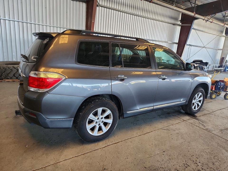 2011 Toyota Highlander VIN 5TDBK3EH0BS066289 COPART salvage auction — SIDE, Ca - Salvage Certificate, sold $2,500 on 2026-07-13 (photo 3)
