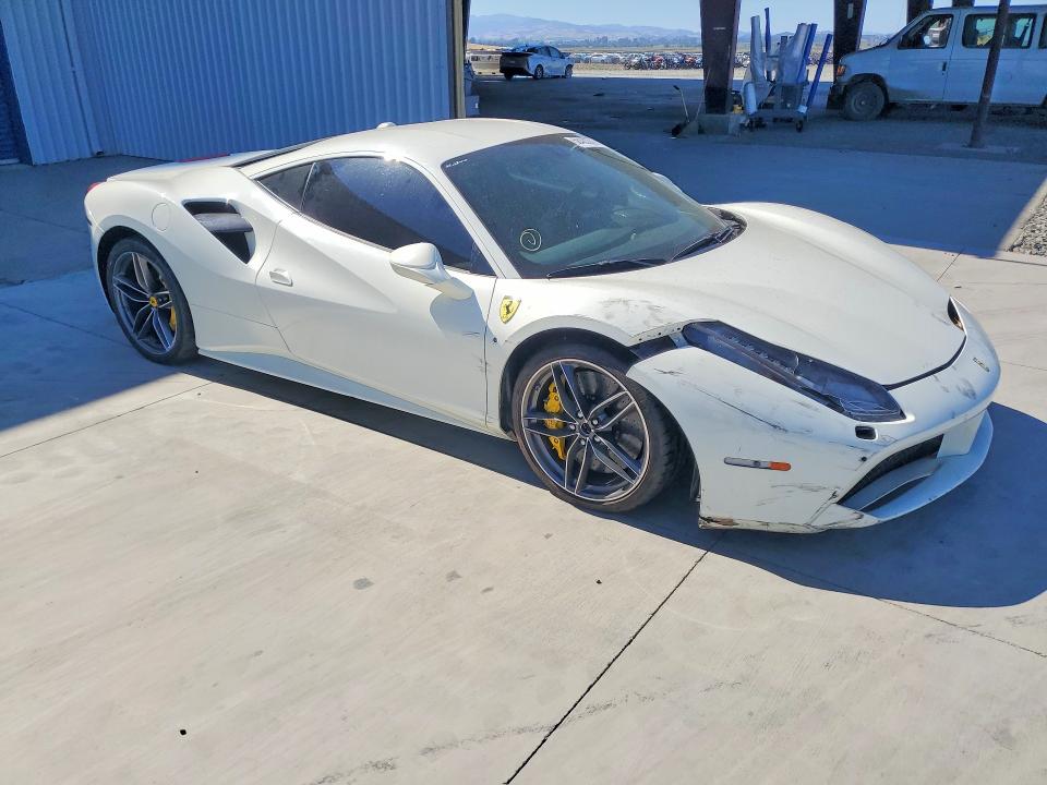2018 Ferrari 488 VIN ZFF79ALA8J0230984 COPART salvage auction — WATER/FLOOD, Ca - Dis/Dlr/Exp Only Clean Title, sold $103,000 on 2026-09-03 (photo 4)