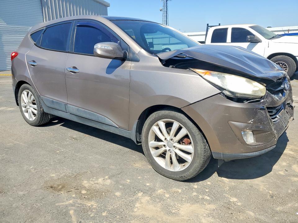 2013 Hyundai VIN KM8JU3AC7DU695705 COPART salvage auction — FRONT END, Ca - Salvage Certificate, sold $1,800 on 2026-07-16 (photo 4)