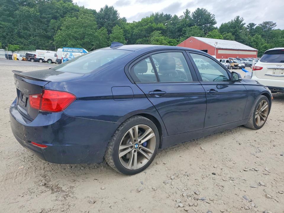 2015 BMW VIN WBA3B5G58FNS16791 COPART salvage auction — MINOR DENT/SCRATCHES, Ma - Cert Of Title-Reconstrctd Coll, sold $1,350 on 2026-07-02 (photo 3)
