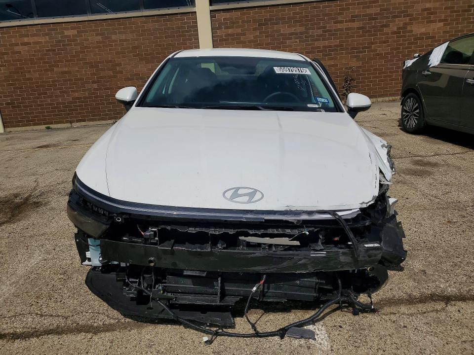 2026 Hyundai Sonata hybrid VIN KMHL24JJ8TA161969 COPART salvage auction — UNDERCARRIAGE, Il - Salvage Certificate, sold $5,600 on 2026-07-20 (photo 5)