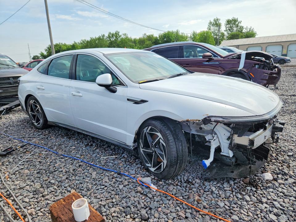 2026 Hyundai Sonata VIN KMHL64JA3TA542939 COPART salvage auction — FRONT END, Il - Salvage Certificate, sold $10,100 on 2026-07-27 (photo 4)