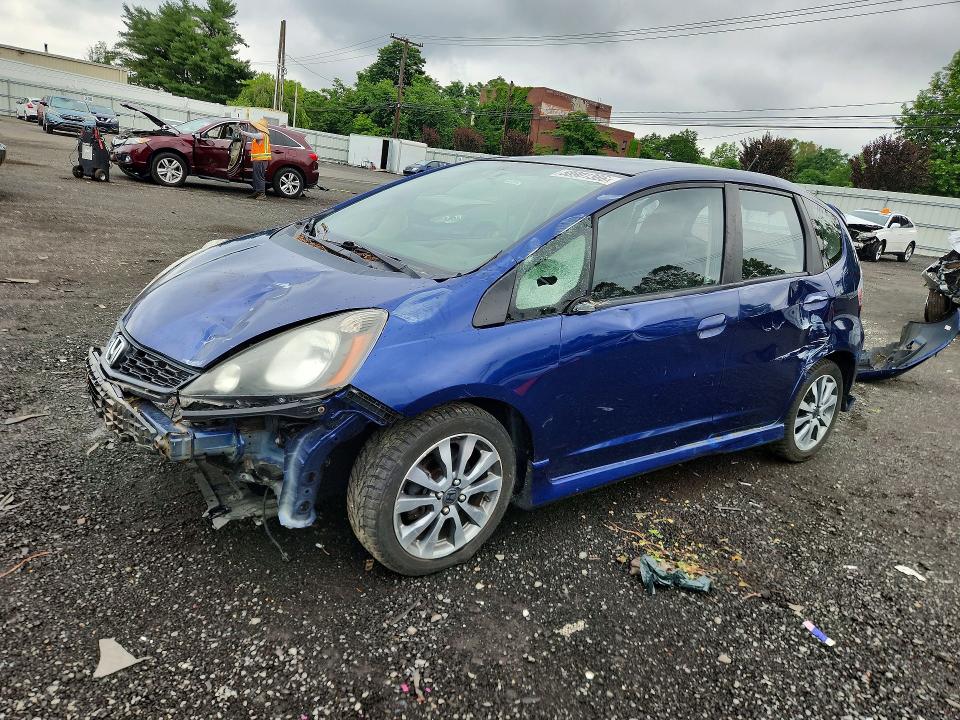 2013 Honda Fit VIN JHMGE8H51DC062461 COPART salvage auction — FRONT END, CT - CERT OF TITLE-SALVAGE, sold $475 on 2026-07-24 (photo 1)