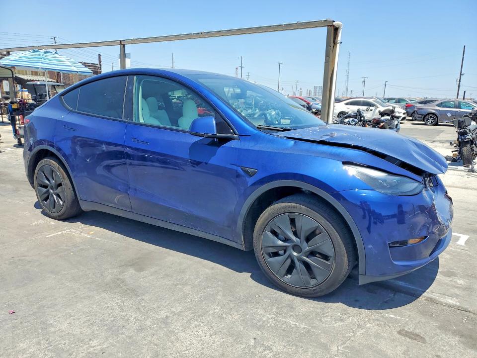 2024 Tesla Model y VIN 7SAYGDED8RF153681 COPART salvage auction — FRONT END, Salvage Title, sold $14,300 on 2026-07-22 (photo 4)