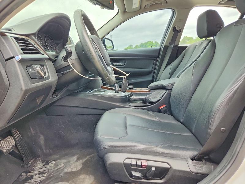 2015 BMW 3er VIN WBA3A5C59FF606690 COPART salvage auction — FRONT END, Mo - Salvage Certificate Of Title, sold $2,300 on 2026-08-03 (photo 7)