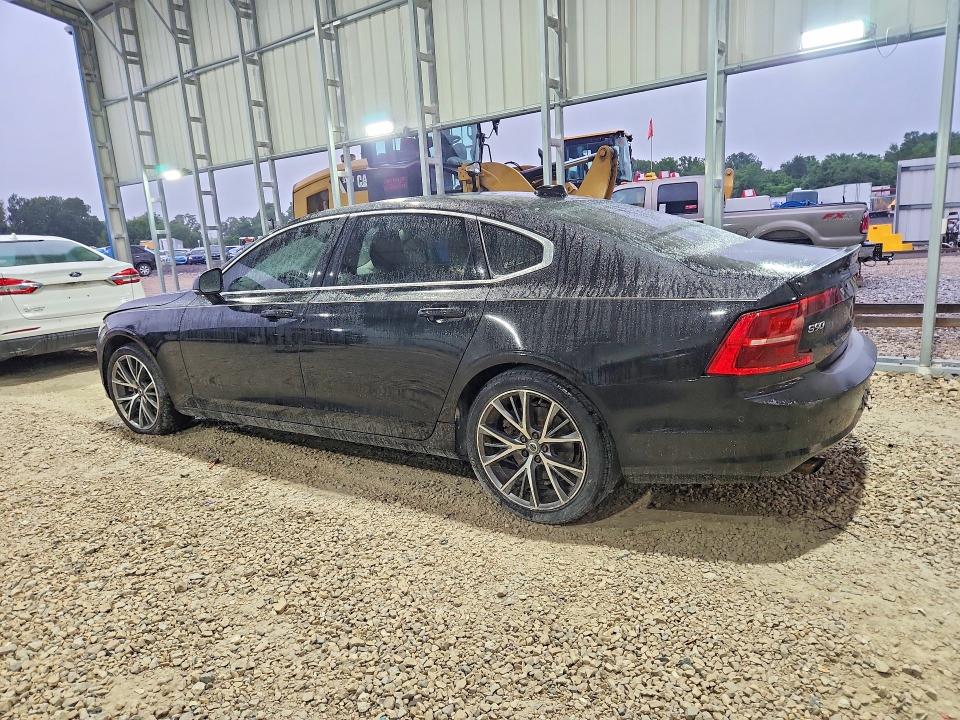 2018 Volvo VIN LVY982MKXJP030342 COPART salvage auction — MINOR DENT/SCRATCHES, Va - Certificate Of Title, sold $3,400 on 2026-07-20 (photo 2)