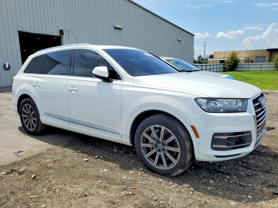 2019 Audi Q7 VIN WA1LHAF72KD027514 COPART salvage auction — MINOR DENT/SCRATCHES, FL - CERTIFICATE OF TITLE, sold $6,700 on 2026-07-28 (photo 4)