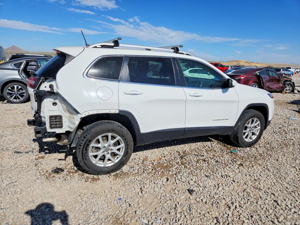 2016 Jeep VIN 1C4PJMCS8GW269130 COPART salvage auction — REAR END, Ut - Salvage Certificate, sold $2,000 on 2026-07-31 (photo 3)