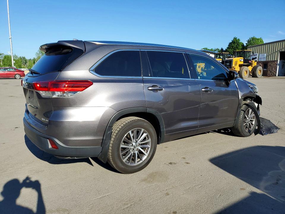 2017 Toyota Highlander VIN 5TDJZRFH2HS387476 COPART salvage auction — FRONT END, NY - MV-907A SALVAGE CERTIFICATE, sold $9,600 on 2026-07-14 (photo 3)
