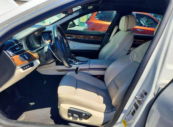 2013 BMW 7er VIN WBAYE8C56DD132363 COPART salvage auction — REAR END, Il - Salvage Certificate, sold $1,400 on 2026-07-24 (photo 7)