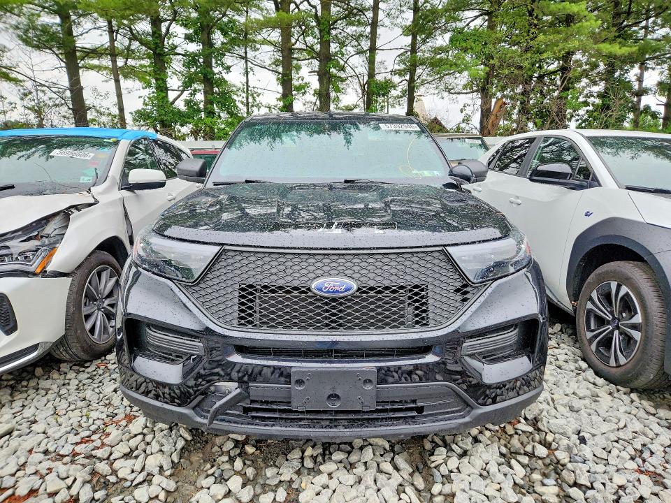 2023 Ford Explorer VIN 1FM5K8AB1PGA62633 COPART salvage auction — MINOR DENT/SCRATCHES, PA - CERTIFICATE OF SALVAGE, sold $7,200 on 2026-07-29 (photo 5)