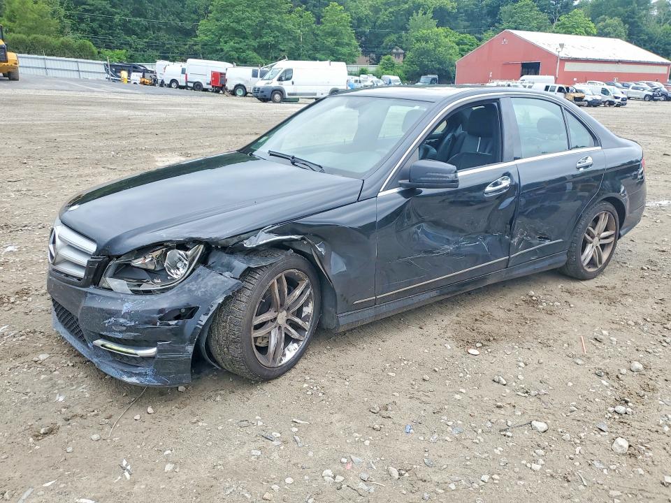 2013 Mercedes-benz VIN WDDGF8AB4DA774284 COPART salvage auction — SIDE, Ma - Cert Of Title-Reconstrctd Coll, sold $80 on 2026-08-17 (photo 1)