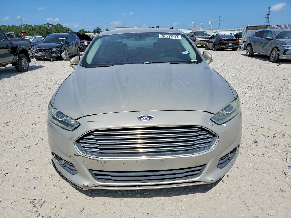 2015 Ford Fusion VIN 3FA6P0H74FR189967 COPART salvage auction — MINOR DENT/SCRATCHES, Tx - Cert Of Title-Rebuilt Salvage (P), sold $925 on 2026-07-09 (photo 5)
