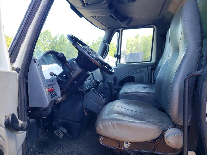 2006 International 4000 series VIN 1HTMMAAM76H296774 COPART salvage auction — MINOR DENT/SCRATCHES, VA - CERTIFICATE OF TITLE (P), sold $175 on 2026-09-01 (photo 7)