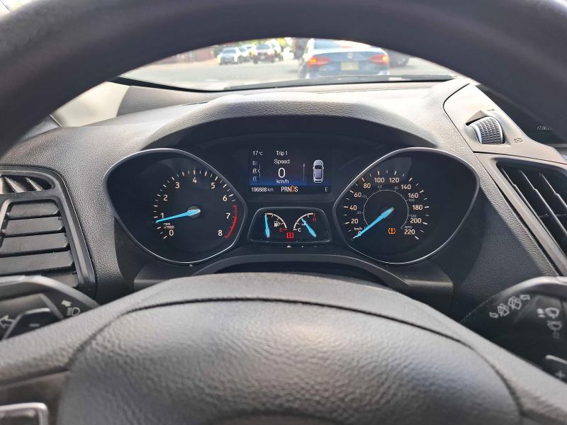 2017 Ford Escape VIN 1FMCU0GDXHUB17014 COPART salvage auction — MINOR DENT/SCRATCHES, On - Permit No Brand - Unfit (P), sold $1,500 on 2026-07-03 (photo 8)