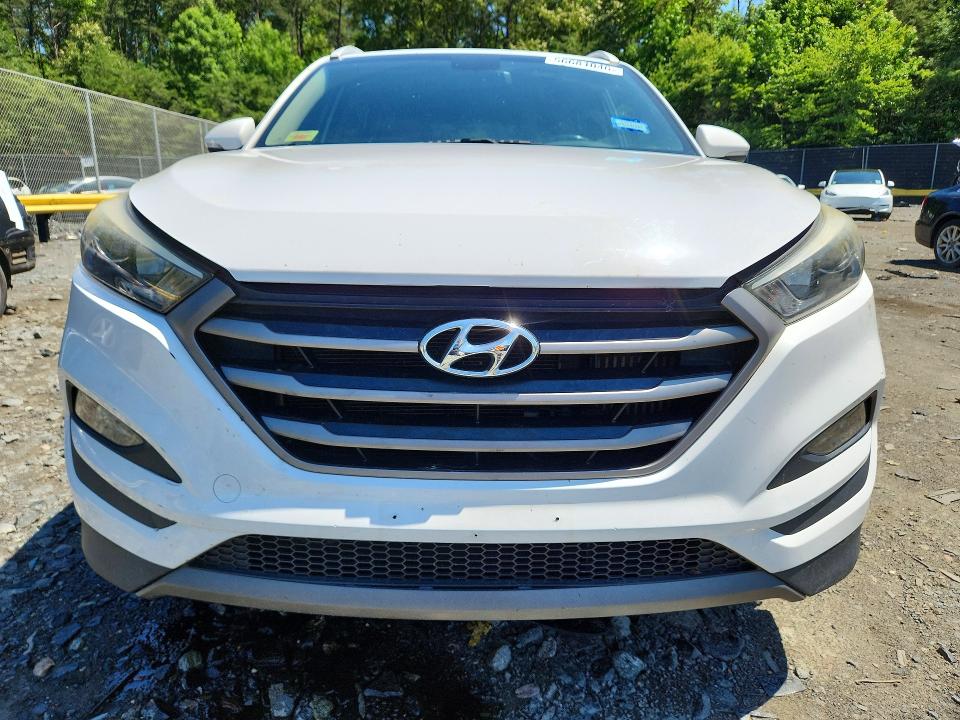 2016 Hyundai VIN KM8J3CA24GU125546 COPART salvage auction — VANDALISM, Md - Cert Of Salvage > 75% Damage, sold $1,900 on 2026-07-17 (photo 5)