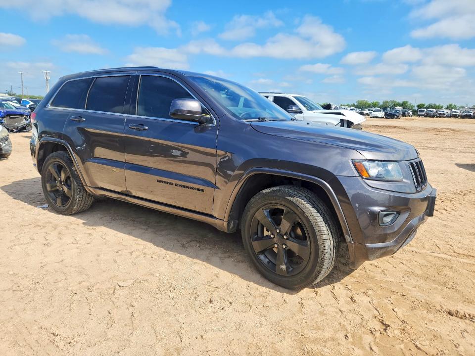 2015 Jeep Cherokee VIN 1C4RJFAG7FC640832 COPART salvage auction — SIDE, Tx - Salvage Vehicle Title, sold $2,800 on 2026-07-02 (photo 4)
