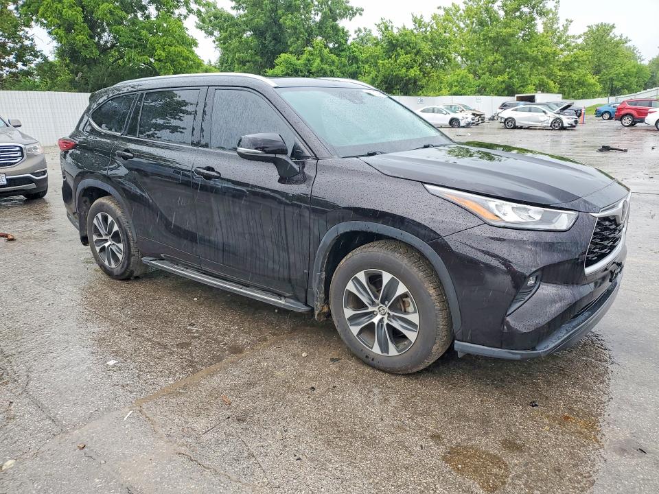 2020 Toyota Highlander VIN 5TDGZRBHXLS046755 COPART salvage auction — HAIL, Id - Salvage Certificate Of Title, sold $17,600 on 2026-07-31 (photo 4)
