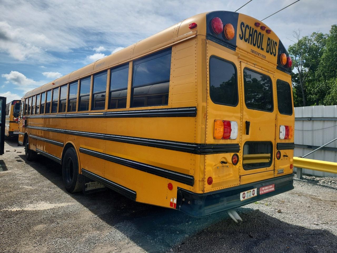 2012 Thomas Saf-t-line VIN 1T88S4E21C1148265 COPART salvage auction — Minor Dent/Scratches, TN - CERTIFICATE OF TITLE, sold $2,000 on 2026-09-08 (photo 3)