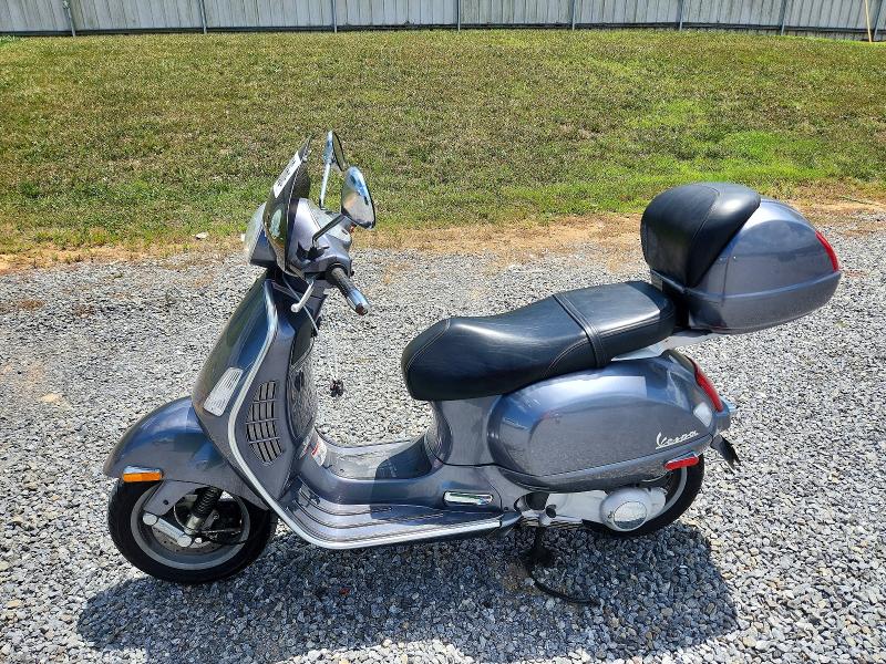 2004 Vespa Granturismo VIN ZAPM319K345001640 COPART salvage auction — MINOR DENT/SCRATCHES, Sc - Dealer Only Clean Title, sold $700 on 2026-07-08 (photo 3)