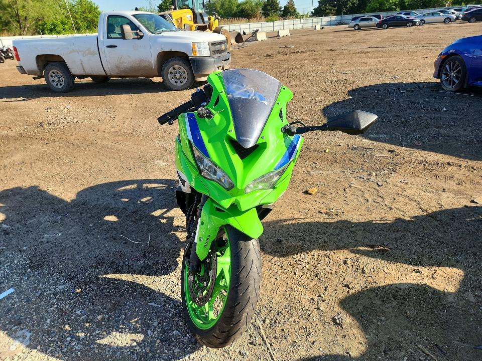 2024 Kawasaki VIN ML5ZXCS12RDA28170 COPART salvage auction — REAR END, Il - Salvage Certificate, sold $3,350 on 2026-07-14 (photo 2)