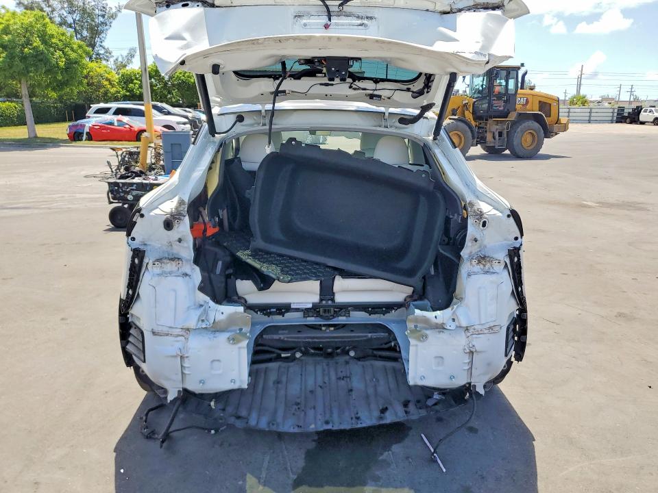 2022 Tesla Model y VIN 7SAYGAEE8NF390270 COPART salvage auction — REAR END, Fl - Cert Of Title Slvg Rebuildable, sold $9,900 on 2026-08-03 (photo 6)
