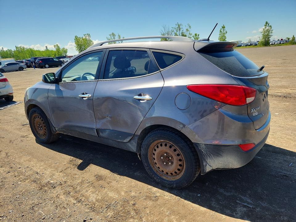 2015 Hyundai Tucson VIN KM8JUCAG7FU031054 COPART salvage auction — SIDE, Qc - Gravement Accidente, sold $300 on 2026-07-07 (photo 2)