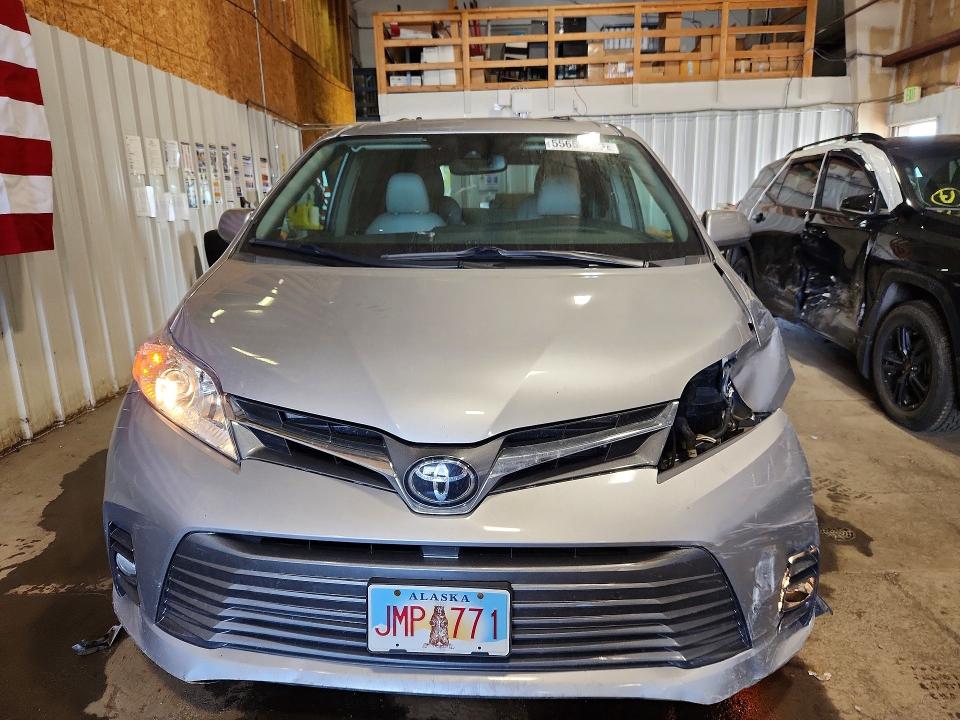 2018 Toyota Sienna VIN 5TDDZ3DC2JS201880 COPART salvage auction — FRONT END, AK - BILL OF SALE- SALVAGE, sold $1,600 on 2026-07-21 (photo 5)