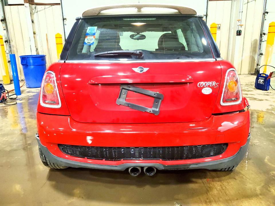2010 Mini Cooper VIN WMWMF7C53ATX45225 COPART salvage auction — SIDE, PA - CERTIFICATE OF SALVAGE, sold $450 on 2026-08-07 (photo 6)